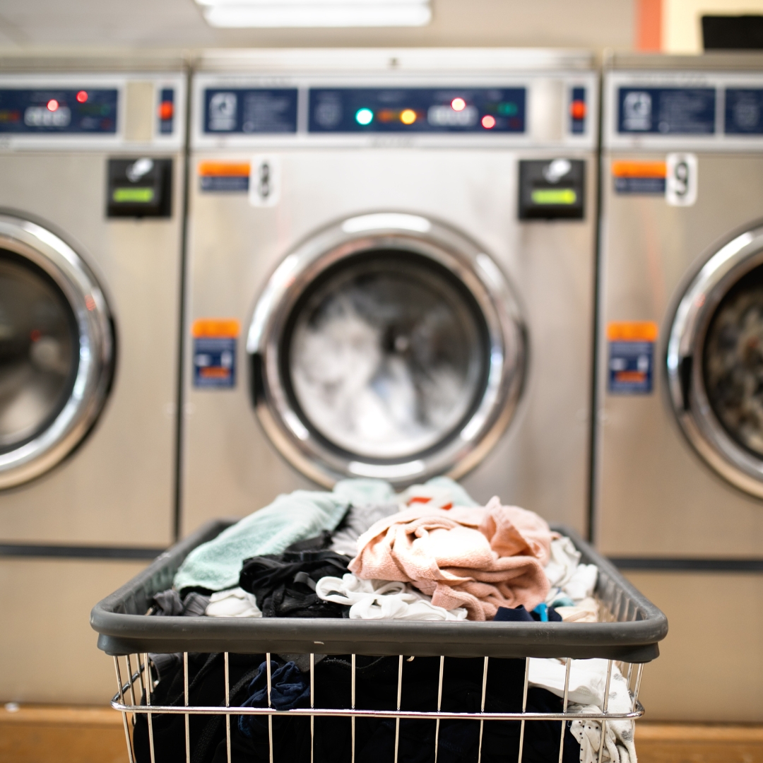 Save Time and Energy: The Importance of Outsourcing Laundry in Bangkok