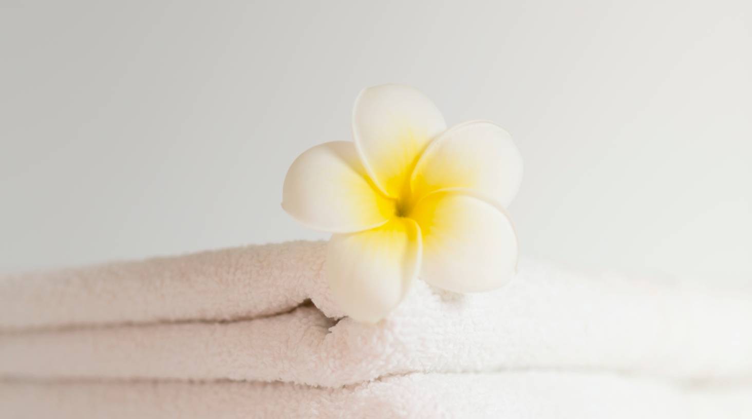 The Importance of Professional Laundry Services for Spas and Massages in Bangkok